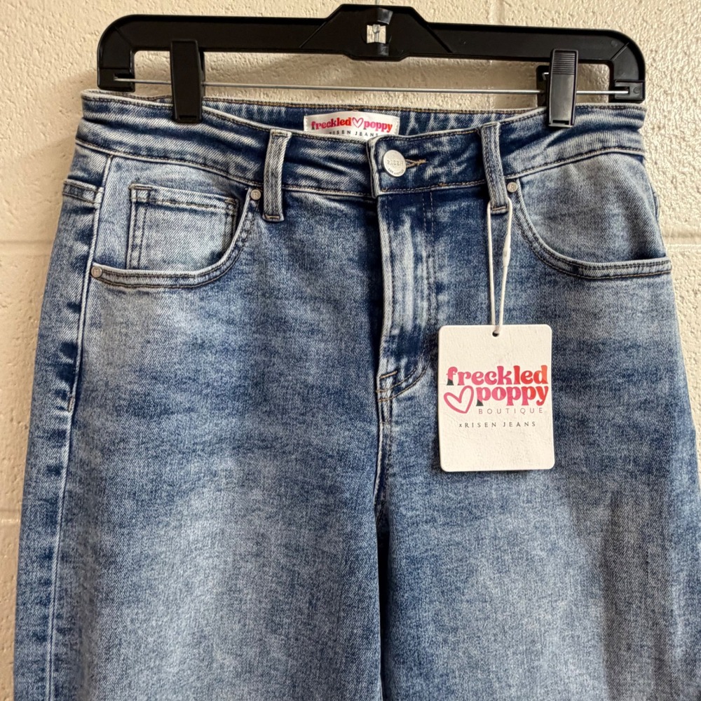Risen Women Freckled Poppy Acid Wash Straight Leg Jeans 9 29 Light Blue Denim